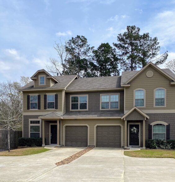 Building Photo - 34 Woodland Hills Dr