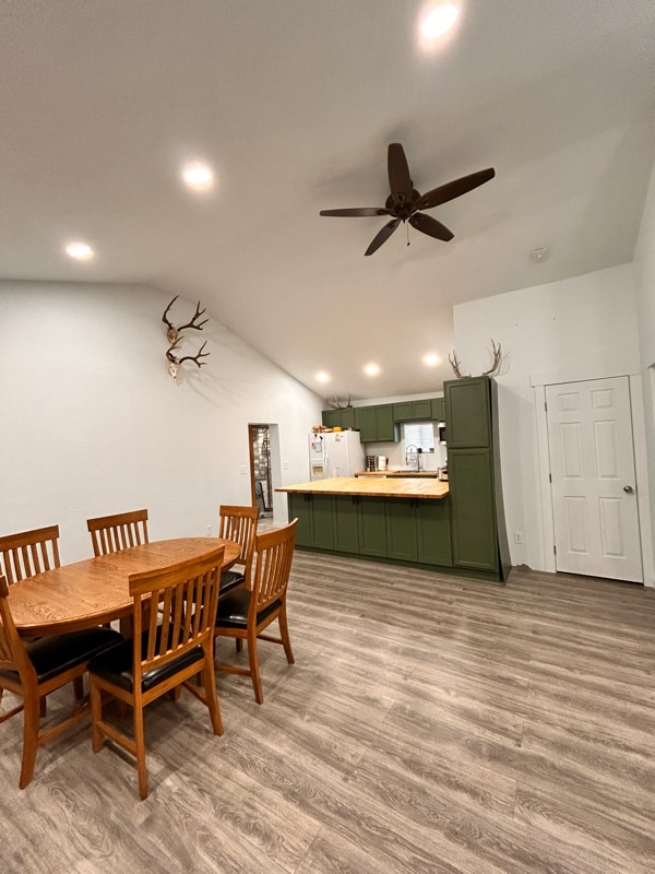 Building Photo - 826 Burton Ave