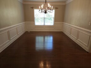 Building Photo - 4655 Idlewood Dr