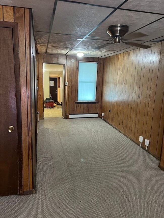 Building Photo - Single Family Home