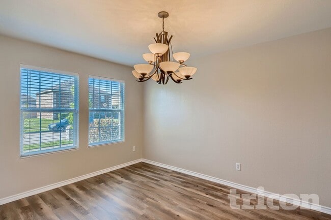 Foto del edificio - 712 Locustberry Dr