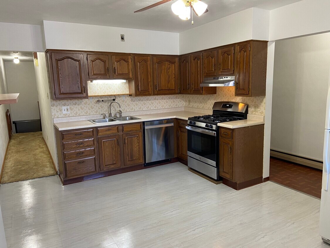 530 Monongahela Ave Unit 530B, Glassport, PA 15045 Apartments in Glassport, PA