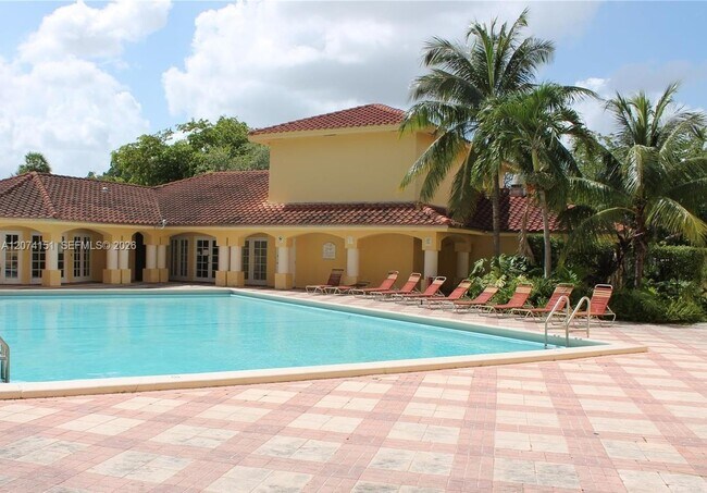 Foto del edificio - 8365 SW 152nd Ave