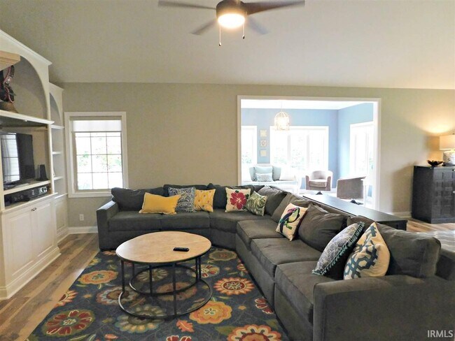 Building Photo - 2077 Pebble Beach Dr