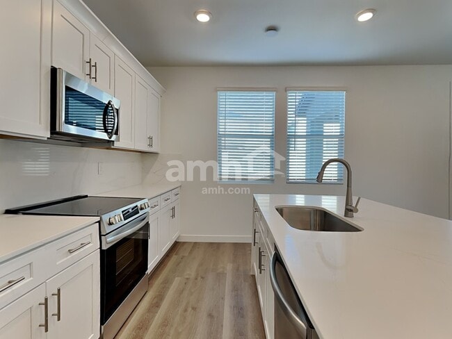 Foto del edificio - 20177 W Thomas Rd