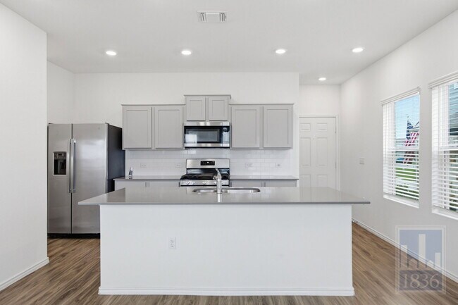 Building Photo - 15213 Spruce Frost Cv