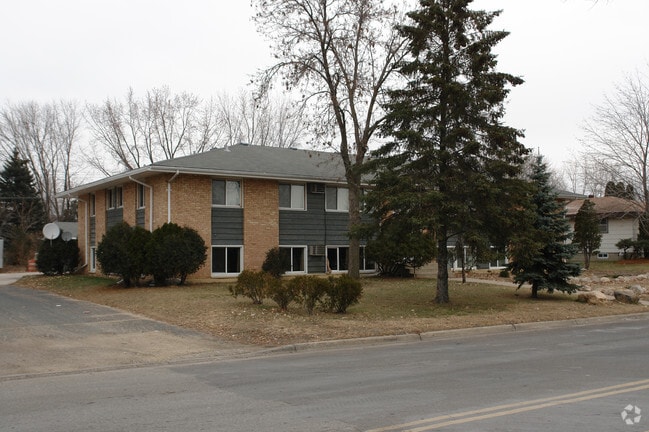 Building Photo - 231 79th Way NE