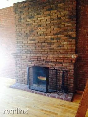 Building Photo - 46 W 76th St