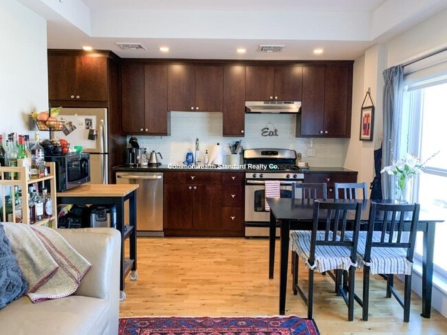 Building Photo - 1 bedroom in Cambridge MA 02141