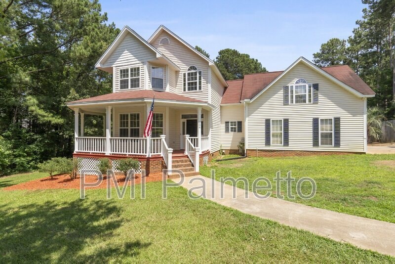 Primary Photo - 104 River Creek Dr