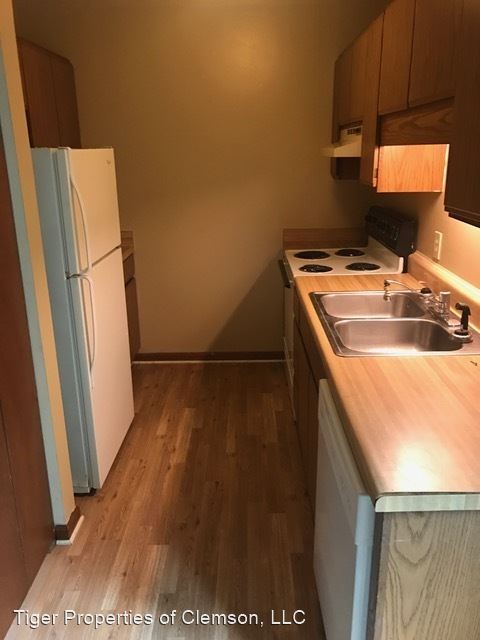 Foto del edificio - 251 Willow Ct