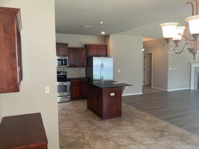 Building Photo - 14537 S Urbana Ct