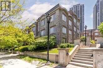 Building Photo - 93-93 The Queensway