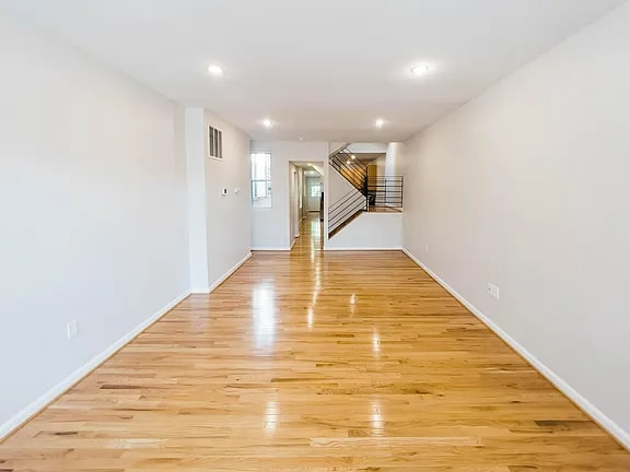 Foto del edificio - 721 S Milton Ave