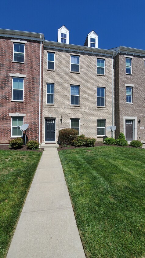 Foto principal - 9618 Union Park