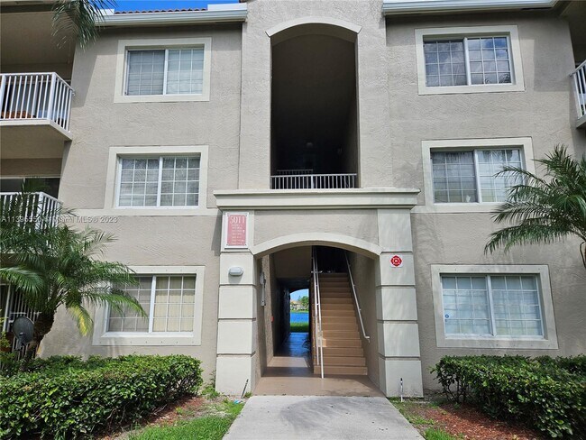 Foto del edificio - 5011 Wiles Rd