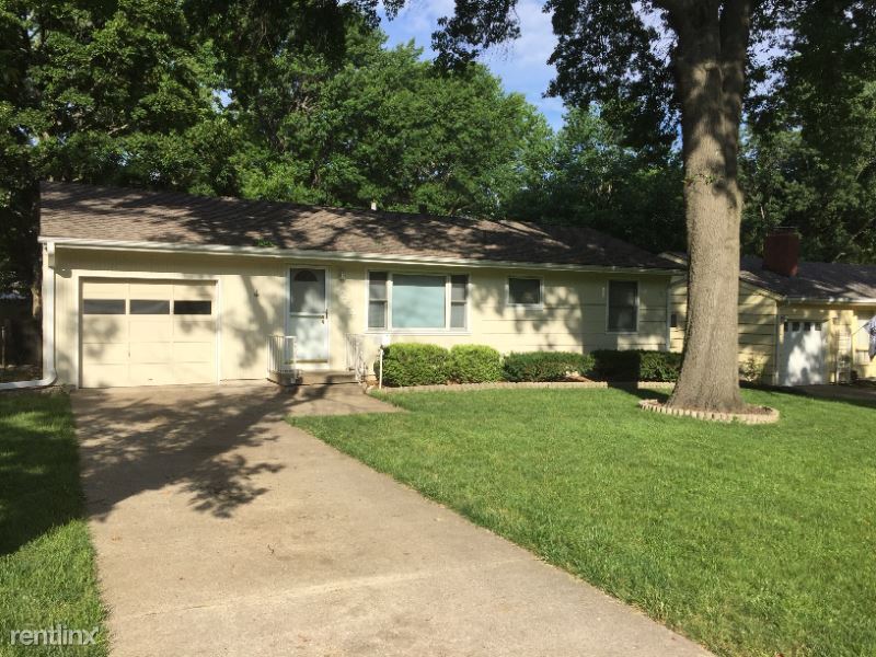 3 br, 1 bath House 7204 Robinson St. House Rental in Overland Park