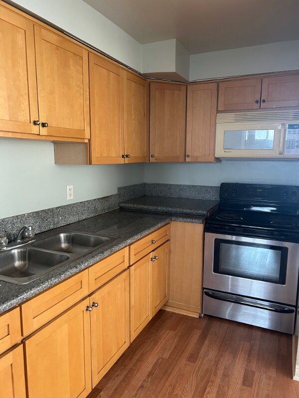 Foto del edificio - 841 N Orange St