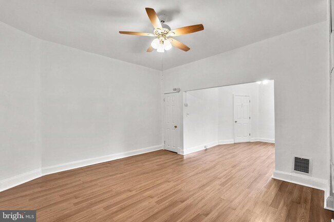 Building Photo - 602 Rappolla St