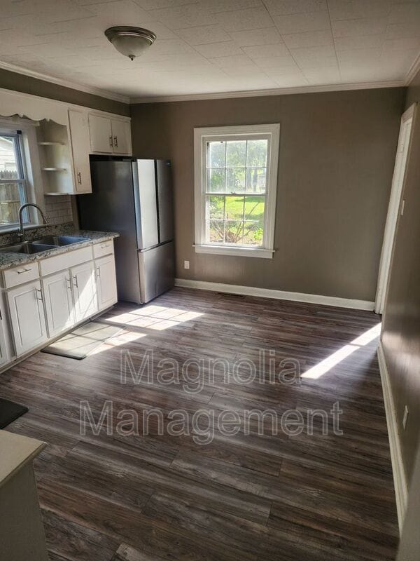 Building Photo - 1791 Hwy 39 South