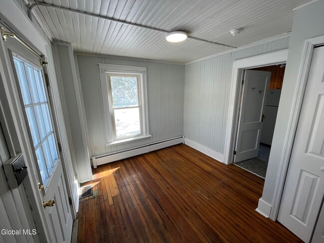 Foto del edificio - 372 NY-43