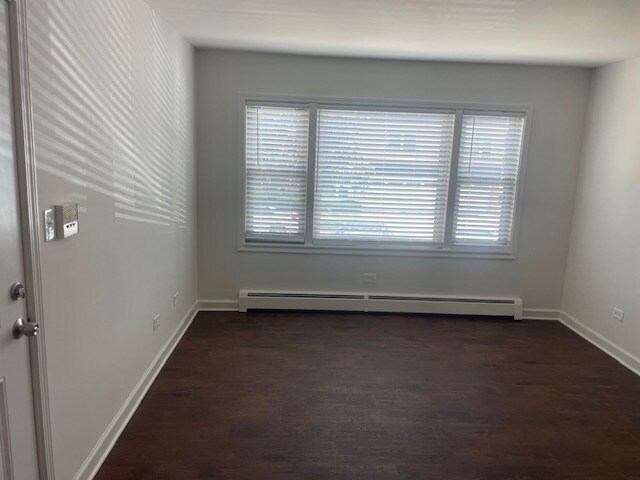 Foto del edificio - 8101 Grand Ave