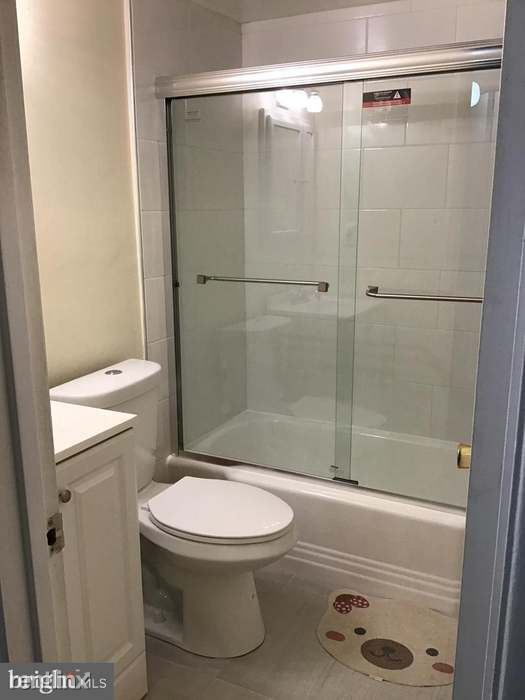 Foto del edificio - 7728 Donnybrook Ct