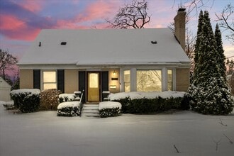 Building Photo - 2299 W Lincoln St