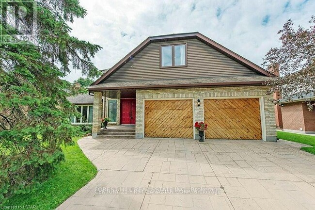 Building Photo - 297 Grangeover Ave