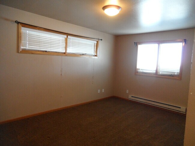 Foto del edificio - 1409 Thaxton Ct