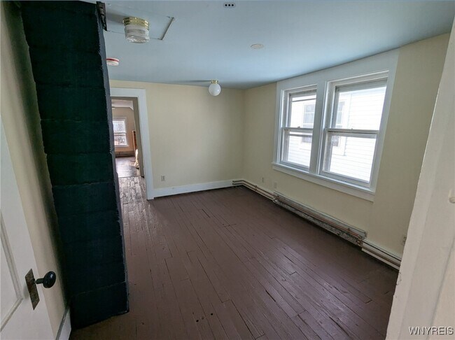 Foto del edificio - 107 Hawley St