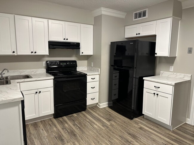 Foto del edificio - Convenient Northeast location!