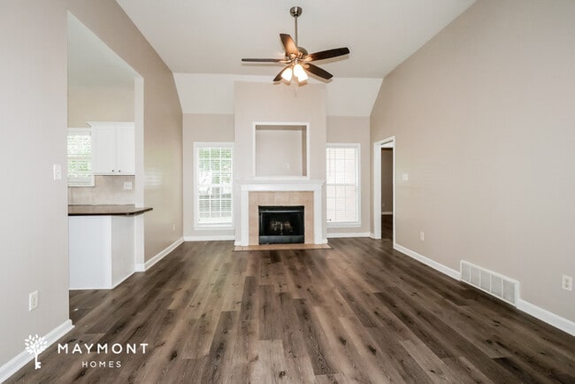 Building Photo - 8441 Shady Elm Dr