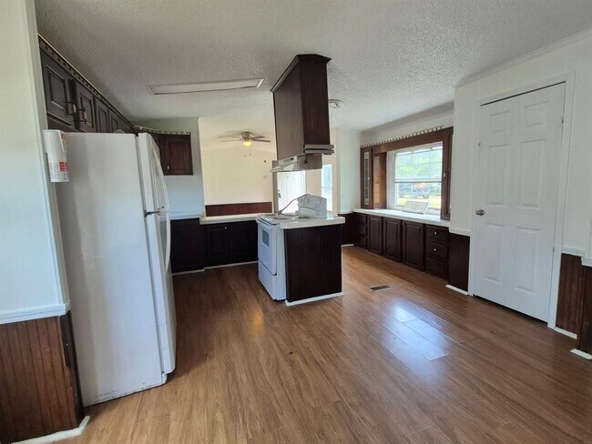 Foto del edificio - 5807 Fletcher St