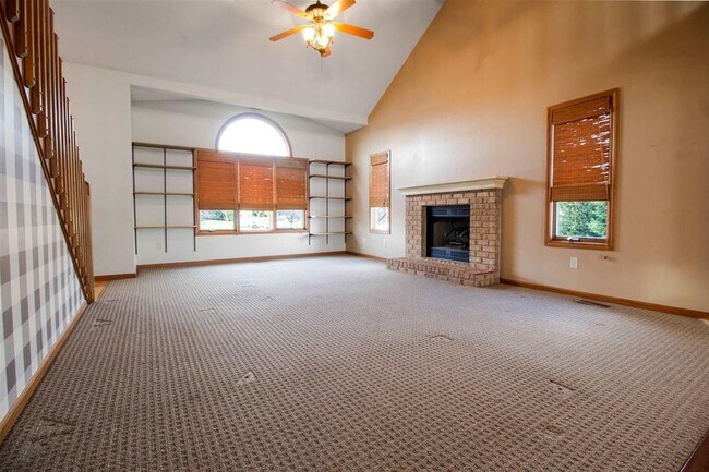 Building Photo - 6716 Creekwood Ln