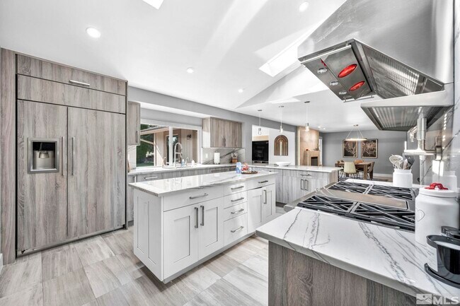 Building Photo - 14050 Broili Dr
