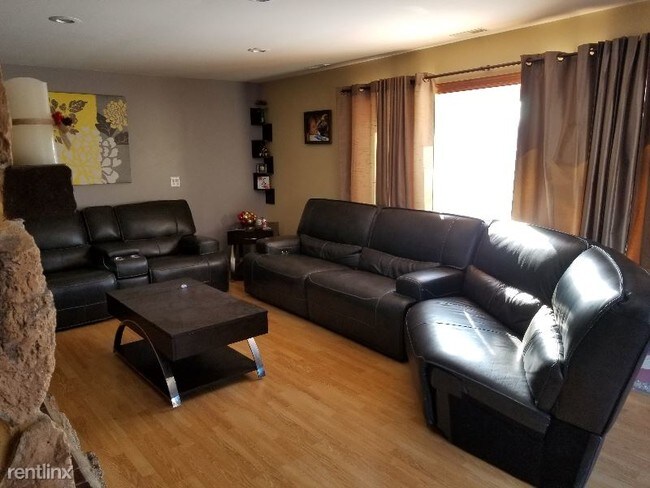 Foto del edificio - 3 br, 2 bath House - 485 E Bluebonnet Lane