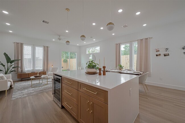 Foto del edificio - 778 Mansfield St