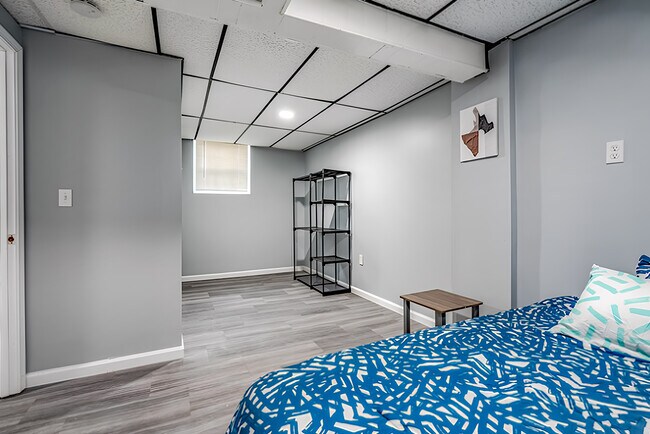 Foto del edificio - 624 Powers Ferry N Southeast