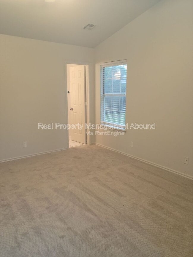 Foto del edificio - 3208 N 8th Pl