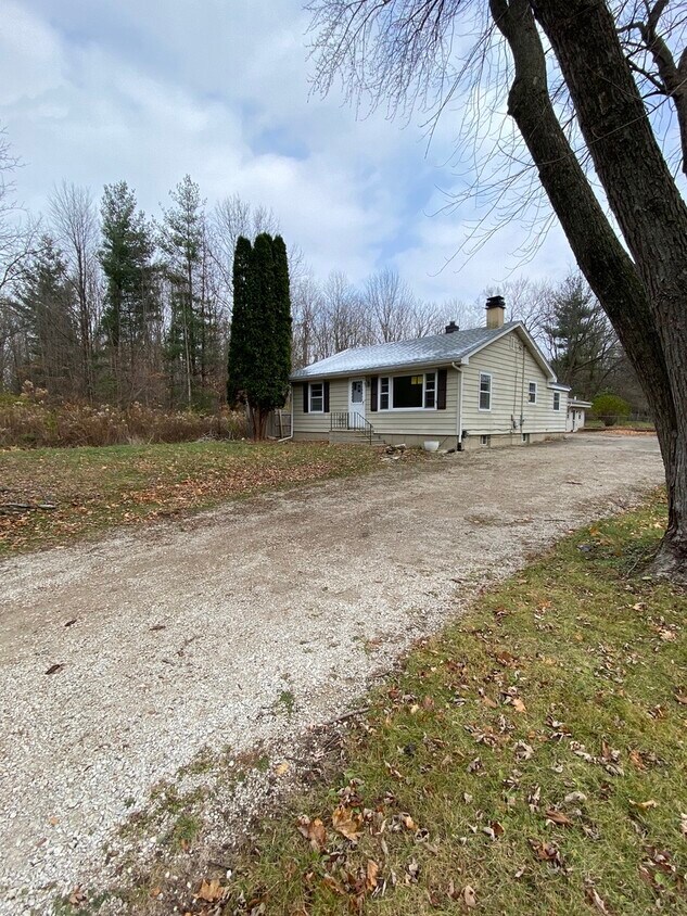 Primary Photo - 5N769 Pearson Dr
