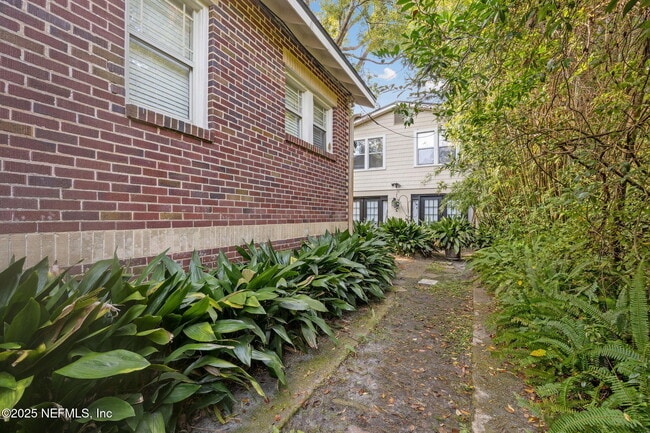 Foto del edificio - 1338 Wolfe St