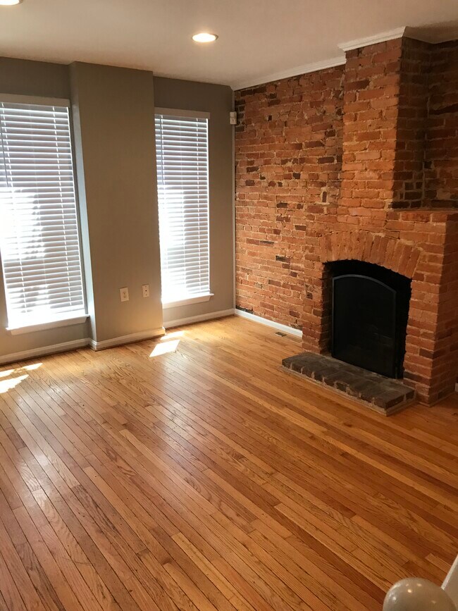 Building Photo - 58 E Randall St