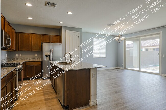 Building Photo - 4217 W Winston Dr