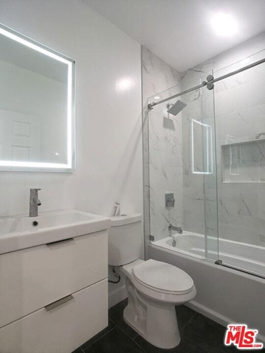 Building Photo - 1210 South Plymouth Boulevard Apt ##1/2, L...