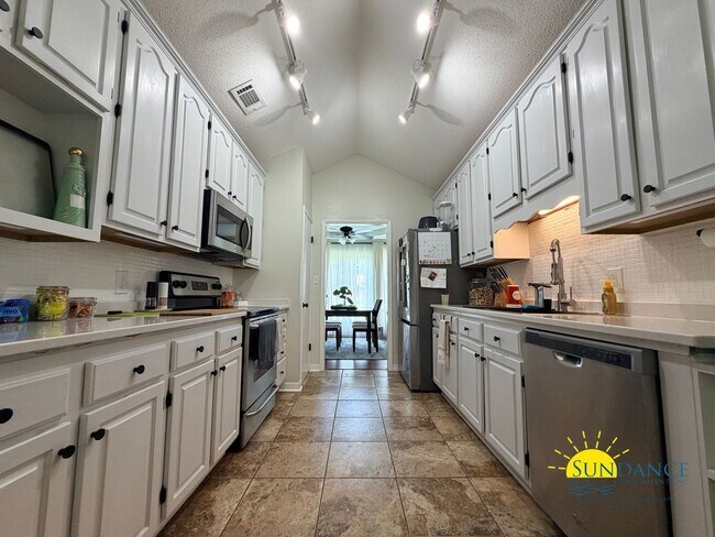 Foto del edificio - 541 E Timberlake Dr