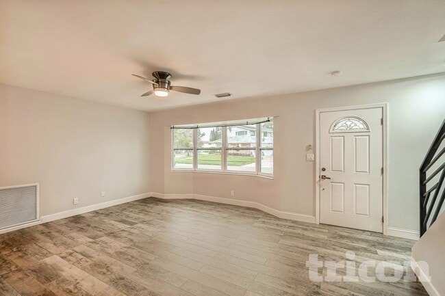 Foto del edificio - 7394 Norwich Ln