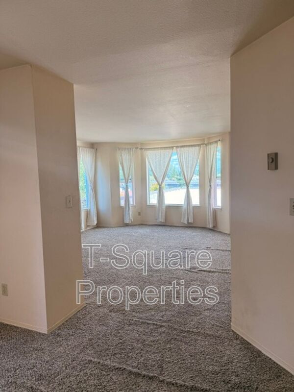 Building Photo - 2152 N 112th St