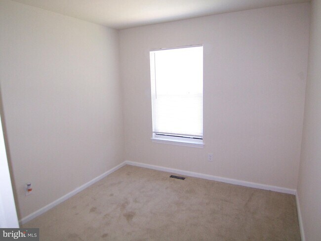 Building Photo - 602 Buttonwoods Rd