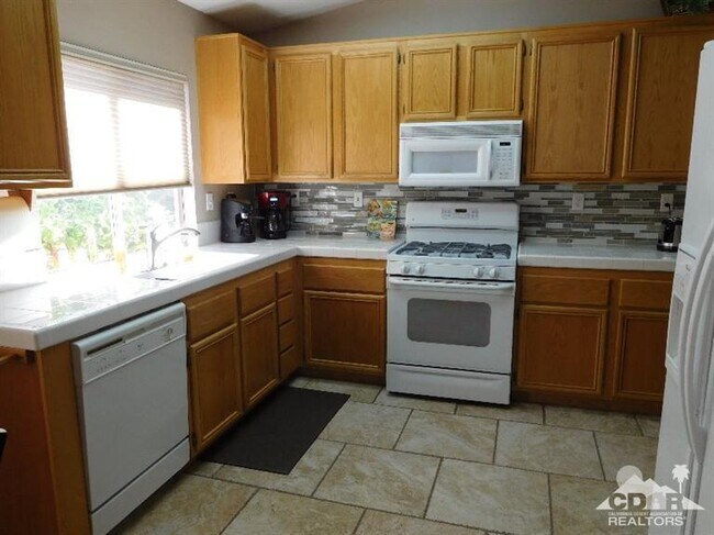 Foto del edificio - 82388 Cochran Dr